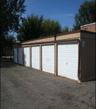 Garages - Anderson-Elrose Apartments