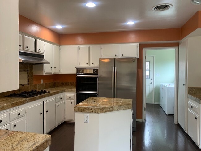 Photo - 3045 N Lamer St