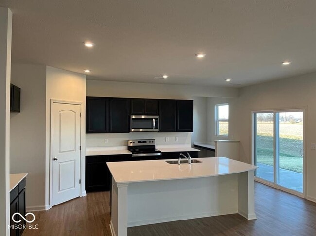 Photo - 4824 Oak Hl Dr