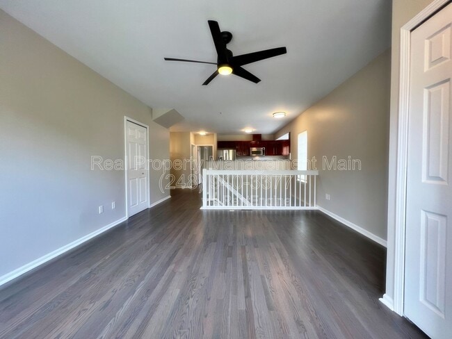 Photo - 44 Adelaide St