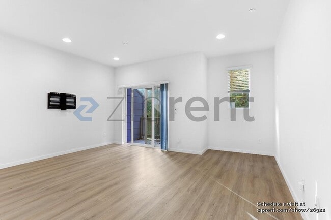 Photo - 13117 3rd Ave SE