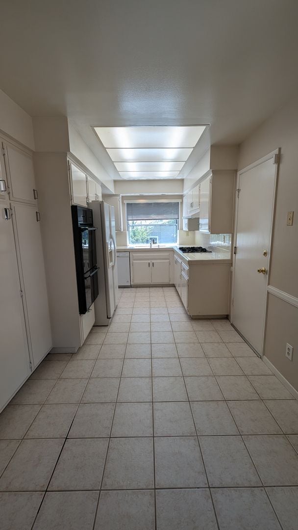 Photo - Single Level home near UCR available for Rent