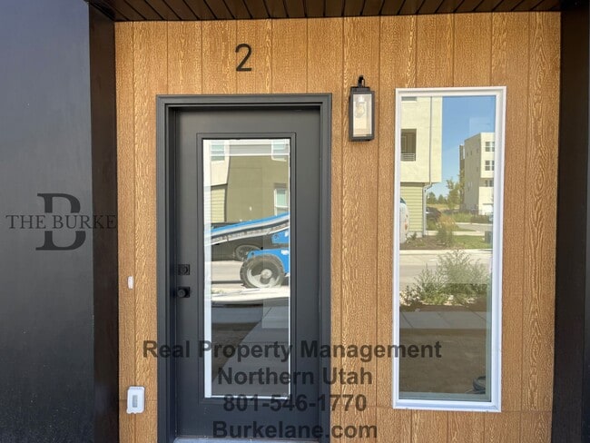 1441 W Grayson Unidad Burke TH Unit 09