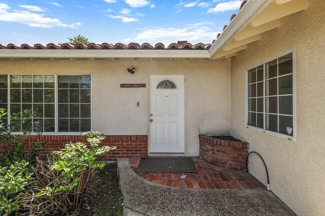 Photo - 2303 Gold St