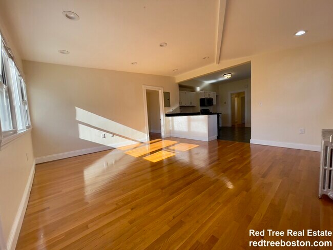 Building Photo - 2572 Massachusetts Ave Unit 2 Rental