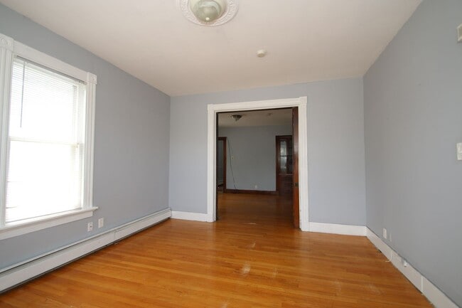 Photo - 198 Blatchley Ave Unidad 1st Fl