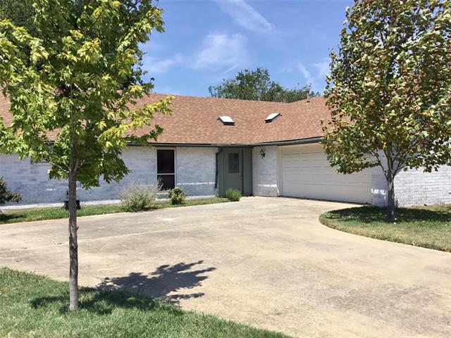 Building Photo - 2030 Golf Ct Rental