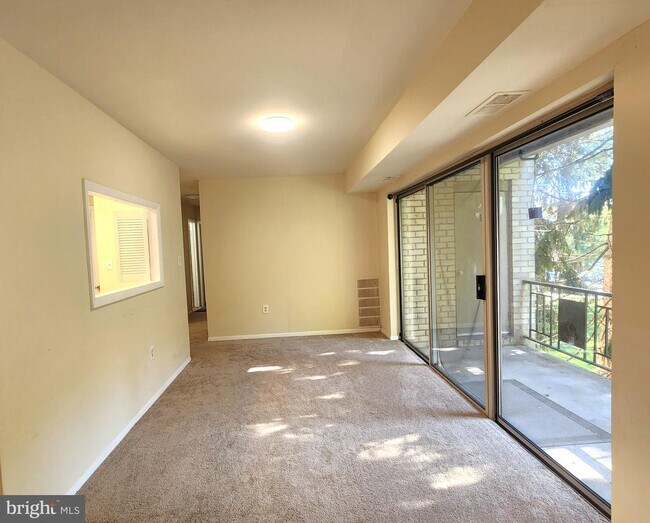 Photo - 12215 Braxfield Ct Unit 11