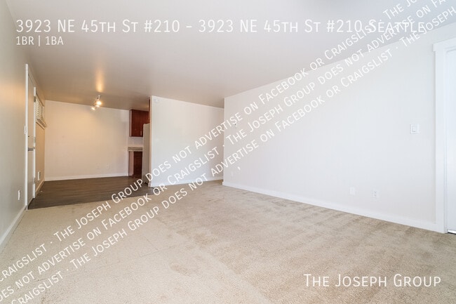 Photo - 3923 NE 45th St Unit 3923 NE 45th St #210 Seattle