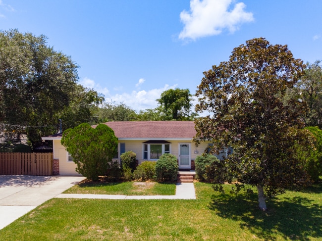 Building Photo - 110 Segovia Rd Rental