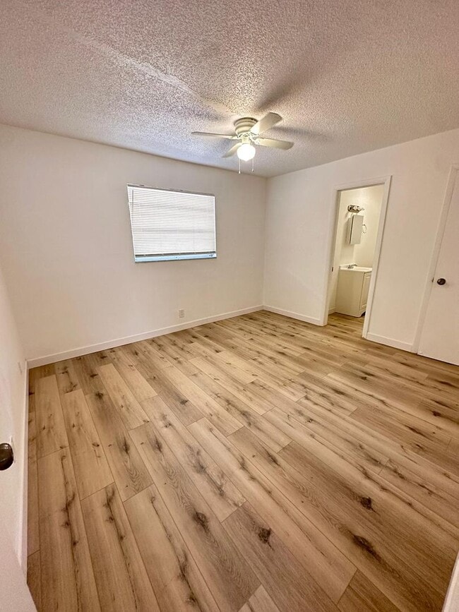 Photo - LC 18:624-626 SW 7th Ave Unidad 626