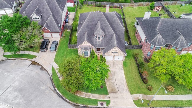 1815 Granite Field Ln
