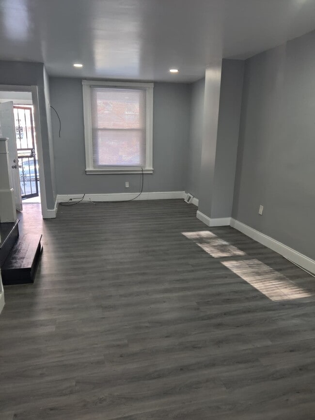 Photo - 5020 Westminster Ave