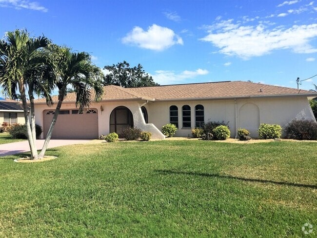 Building Photo - Cape Coral Gulf Access Pool Home