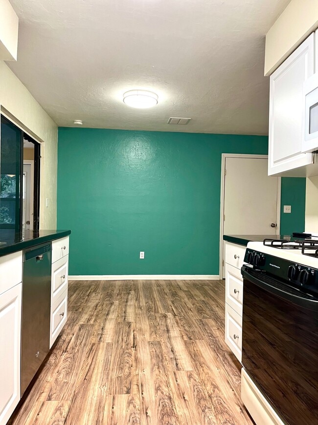 Photo - 2625 NW 49th Pl