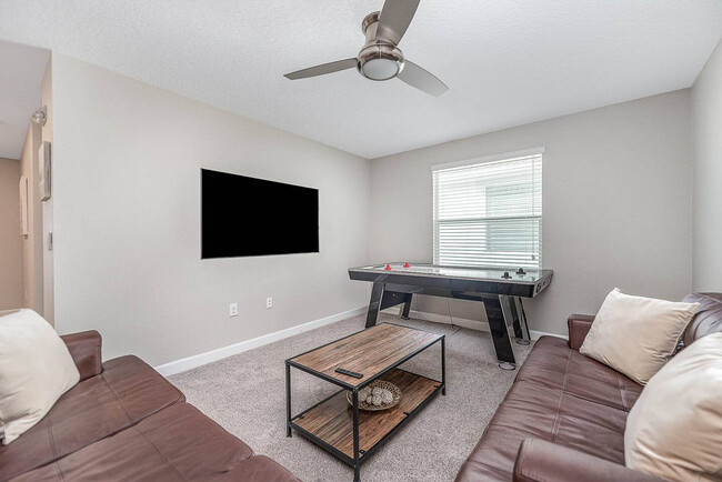 Building Photo - 1565 Mulligan Blvd Unit ID1246569P Rental