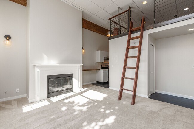 Photo - Capitol Hill Condo with 12-Foot Ceilings Unit 201