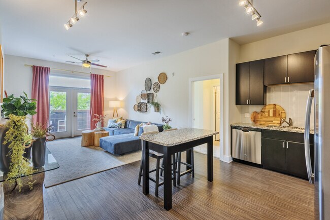 Presley Uptown Apartments For Rent in Charlotte, NC
