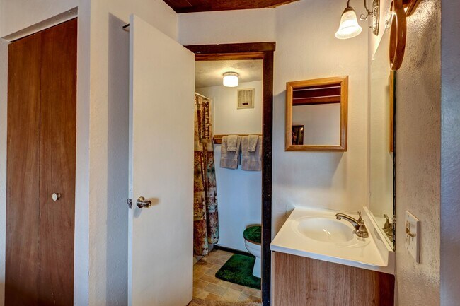 Photo - Silverthorne 2BR at Treehouse!  Year lease! Utilities included!