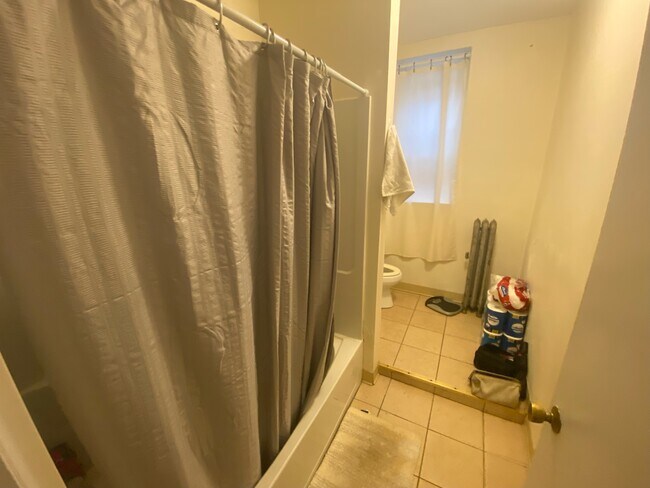 20 Aberdeen St Unit 3