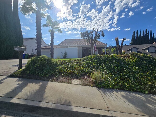 Photo - San Carlos - Cul-de-sac Location - Master ...