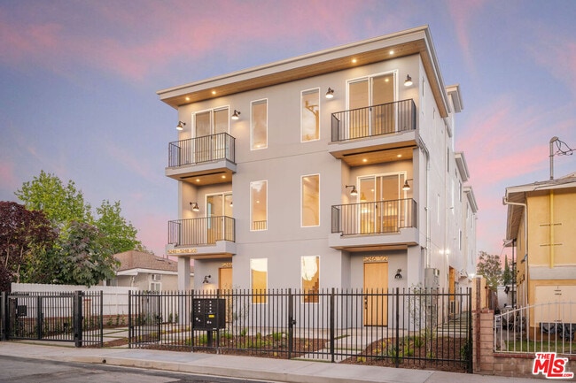 Photo - 5248 Auckland Ave Unidad 1/2