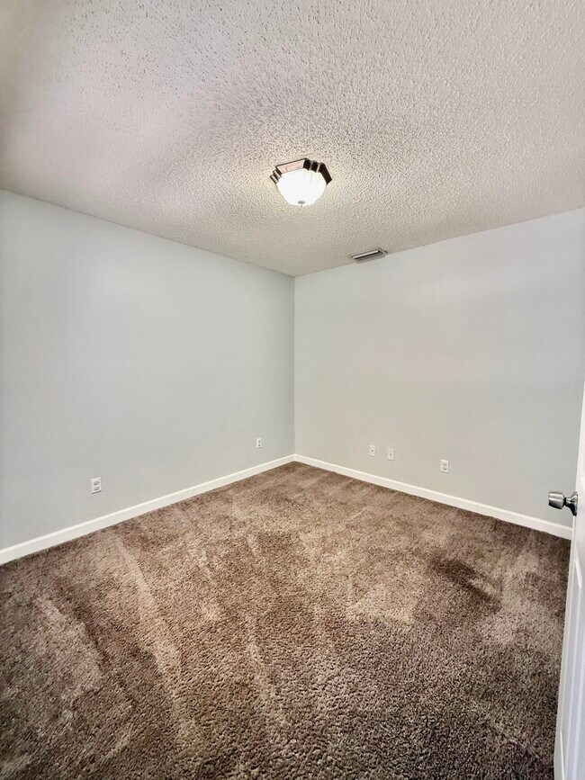Photo - 5707 Silver Oak Dr