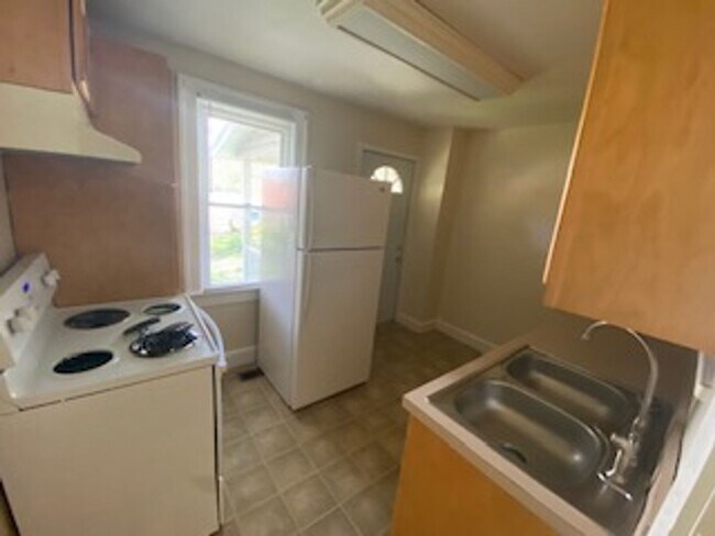 Photo - 2535 Deming Ave Unit 2537