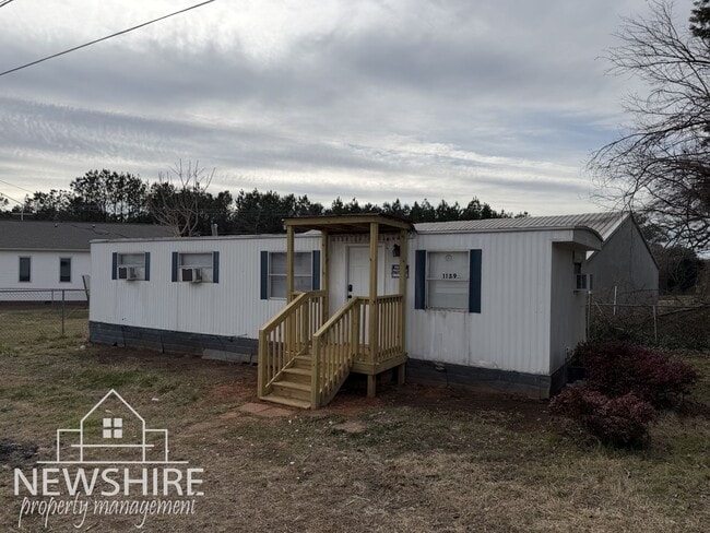 Building Photo - 1139 Ridgecrest Ave