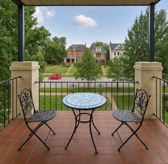 Photo - 6023 Waterman Blvd Unit 2W