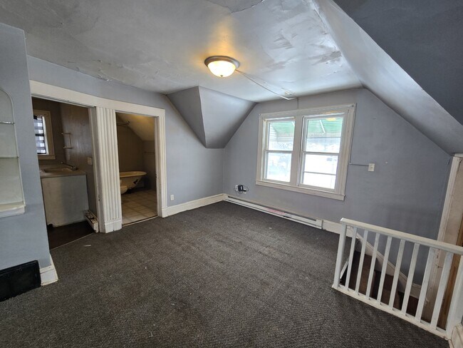 Photo - 102 South St