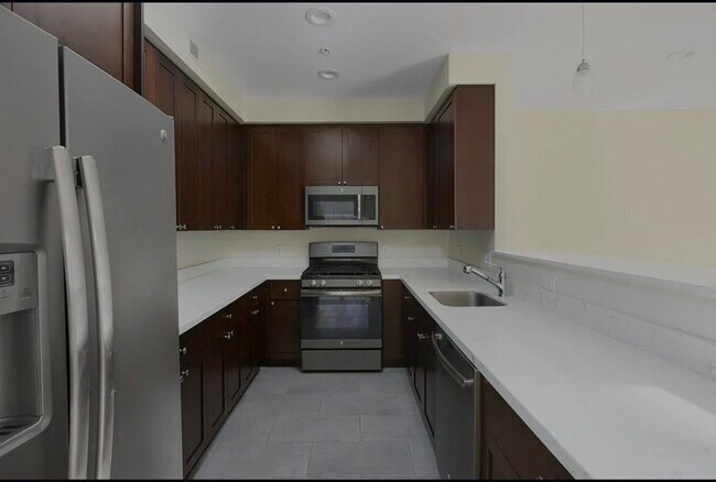 Photo - 70 Endicott St