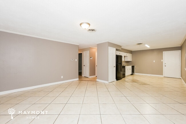 Photo - 7461 Meadowcrest Dr