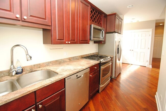 Photo - 867 N Mozart St Unidad 2R