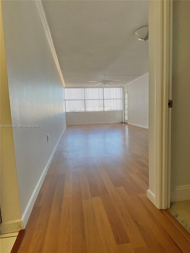 Photo - 1200 NE Miami Gardens Dr Unit 1017W