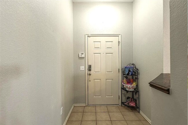 Photo - 2404 Deer Chase Dr