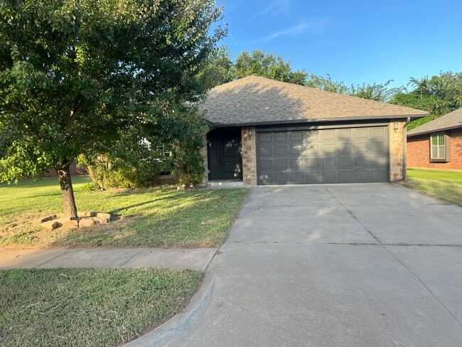 Building Photo - 3701 Truman Dr Rental