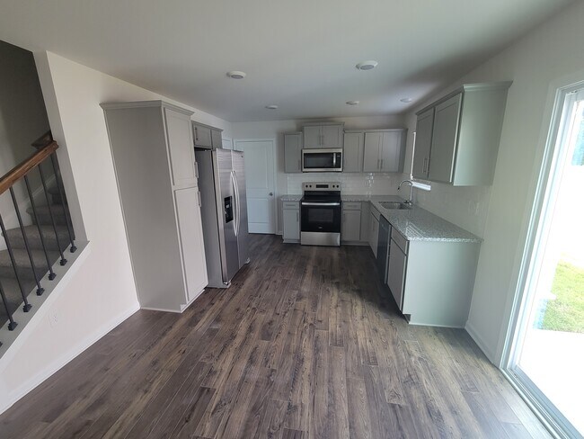 Photo - 110 Clear Creek Ln