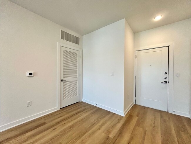 Photo - 4802 S Congress Ave