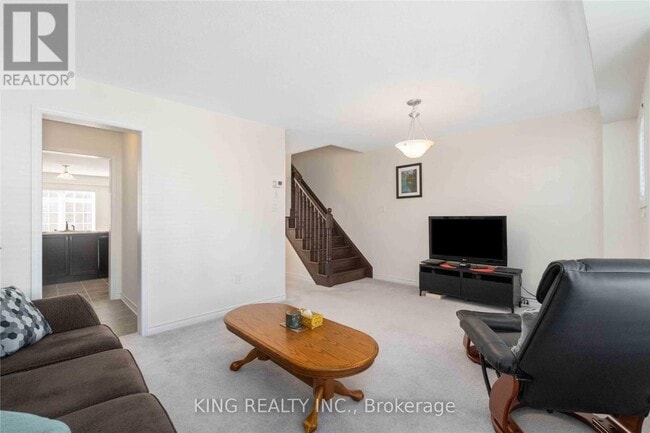 Photo - 96 Metro Cres