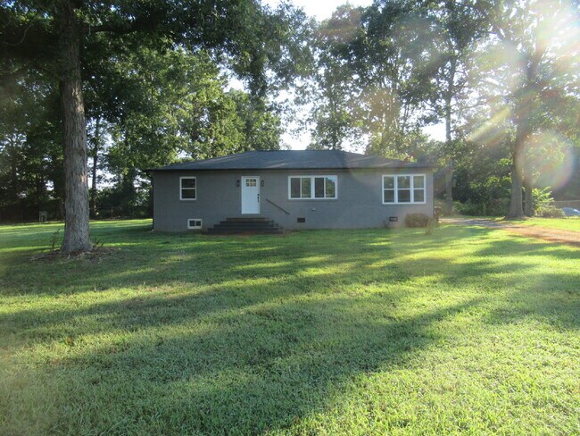 Photo - Spacious, Move-In Ready Rental with Modern Updates on the West Side of Lincolnton!