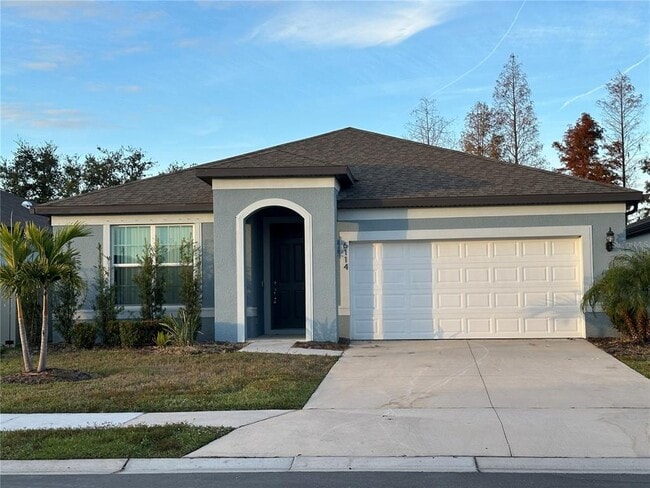 Building Photo - 6114 32nd St E