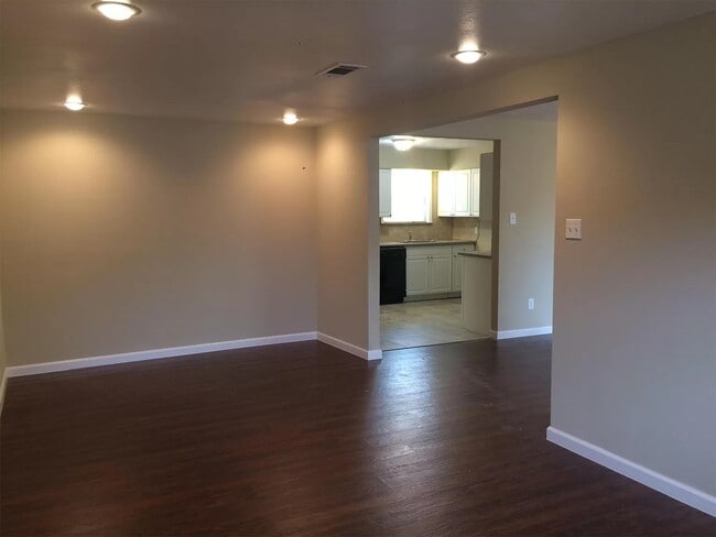 Photo - 3005 Millmar Dr