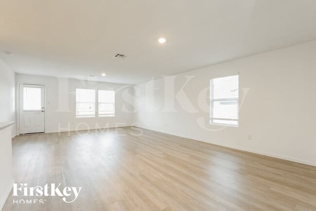 Photo - 10606 Pablo Way