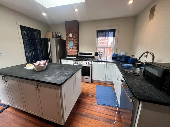 Photo - 151 Highland St Unit 2