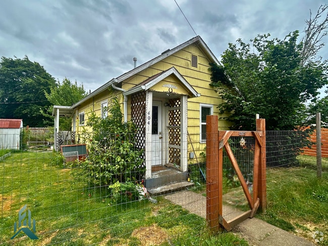 Building Photo - Cozy Single Family Home for Rent