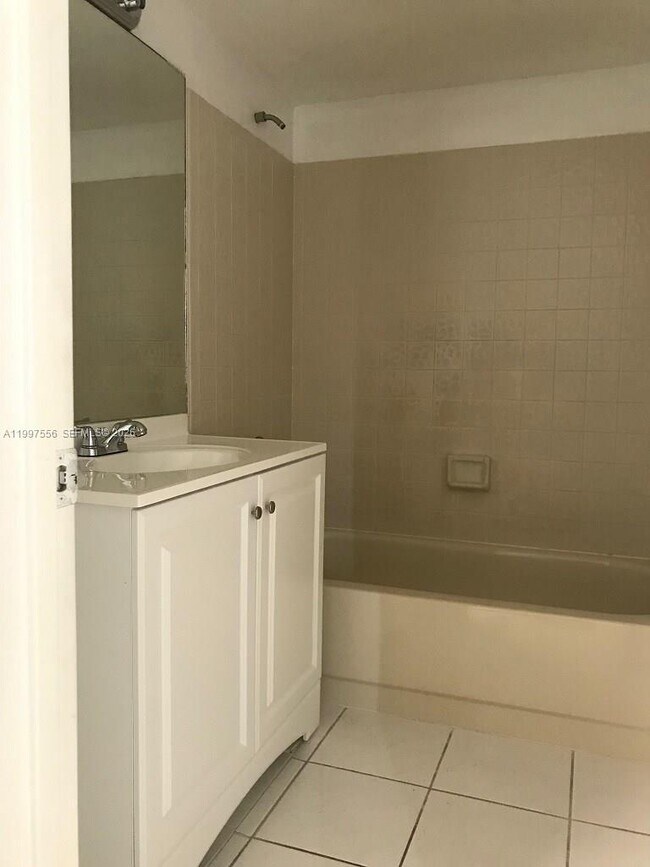 Photo - 10165 Twin Lakes Dr Unit 23-F