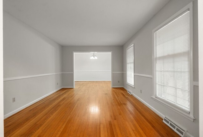 Photo - Chapel Hill Ranch Lakeshore community