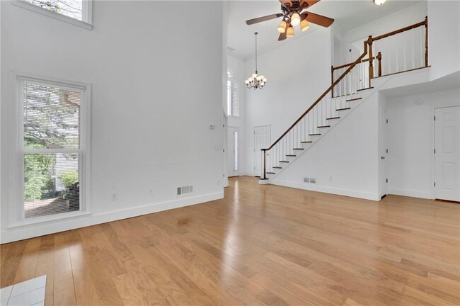 Photo - 4840 Yorkshire Ln