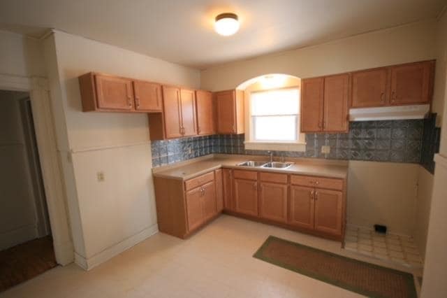 Photo - 430 E Racine St